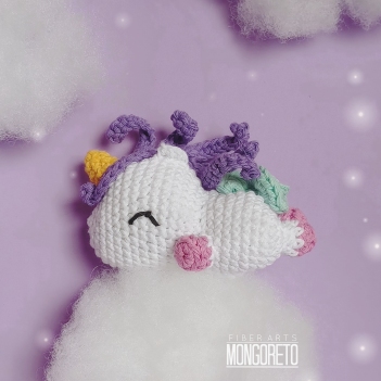 Sleepng Unicorn amigurumi pattern by Mongoreto