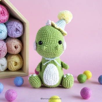 Drew the Baby Dino amigurumi pattern by Lemon Yarn Creations