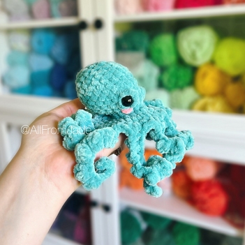 Paula the Octopus - No Sew amigurumi pattern by All From Jade