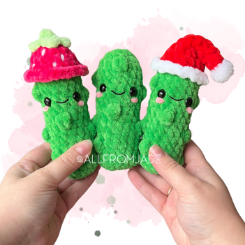 Squishy Pickle Party - No Sew amigurumi pattern