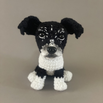 Black and White Chihuahua Pup amigurumi pattern by CrochetThingsByB