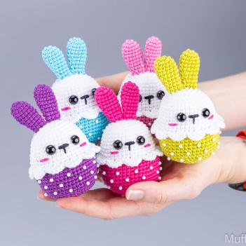 Easter Bunny amigurumi pattern by Mufficorn