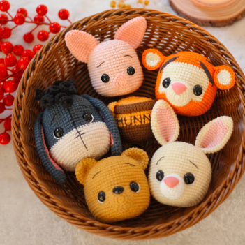 Winnie the Pooh Heads amigurumi pattern by Crocheniacs