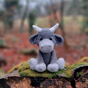 Rokchoc the Ox amigurumi pattern by LittleEllies_Handmade