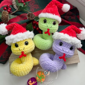 Christmas Snake amigurumi pattern by CuteVilleToys