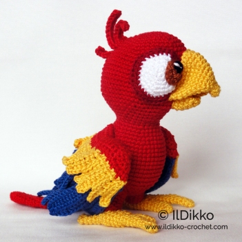 Chili the parrot amigurumi pattern by IlDikko