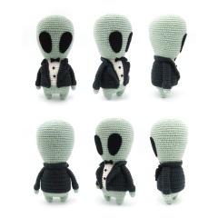 Alien inTuxedo amigurumi pattern by RoKiKi