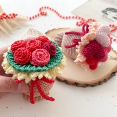 Valentine's Bouquet with Hearts and amigurumi pattern by RNata