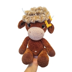 Evelyn Highland Cow amigurumi by Crochetbykim