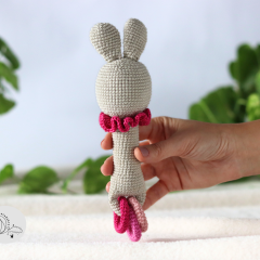 Bunny rattle crochet pattern amigurumi by yarnacadabra