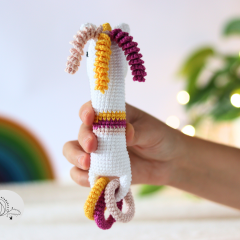 Unicorn rattle pattern amigurumi by yarnacadabra