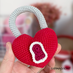 Love Lock amigurumi by erinmaycrochet