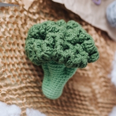 Amigurumi broccoli pattern amigurumi by Mommys Bunny Crafts