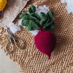 Play Food Beet Pattern amigurumi pattern by Mommys Bunny Crafts