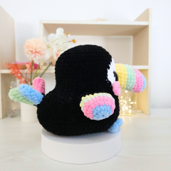 Rainbow Toucan amigurumi pattern by Hugurumitoys