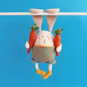 Thomas the Bunny amigurumi pattern by Natura Crochet