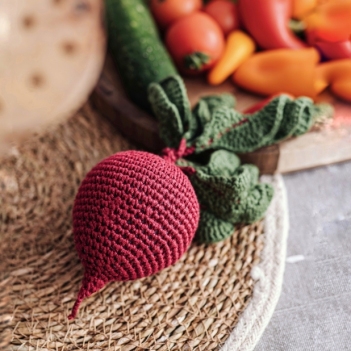 Play Food Beet Pattern amigurumi pattern by Mommys Bunny Crafts