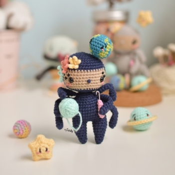 Rania the crocheting spider  amigurumi pattern by O Recuncho de Jei