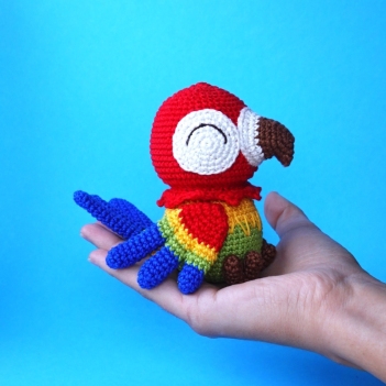 Ruby, the red parrot amigurumi pattern by Amigurumi with Eli