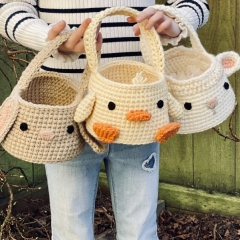 Bunny Easter Basket amigurumi pattern by Crochet to Play