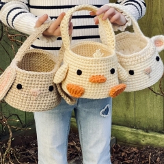 Chick Easter Basket amigurumi pattern by Crochet to Play