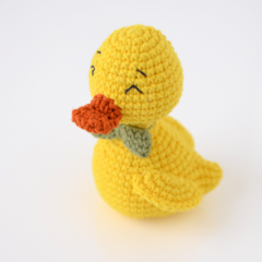 Jeff the Duck amigurumi pattern by Elisas Crochet