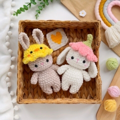 Bunnies in Easter hats amigurumi by Knit.friends