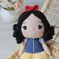 Snow White amigurumi by Ana Maria Craft