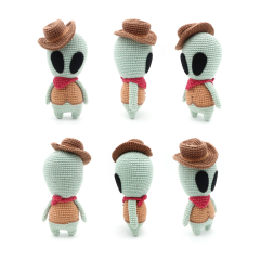 Cowboy Alien amigurumi pattern by RoKiKi