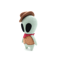 Cowboy Alien amigurumi by RoKiKi