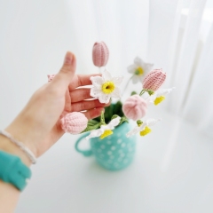 Flower jug amigurumi pattern by Fluffy Tummy