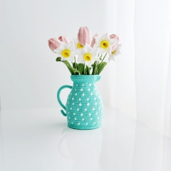 Flower jug amigurumi pattern by Fluffy Tummy