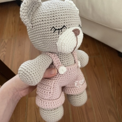 Daisy the Teddy Bear amigurumi by CrochetThingsByB