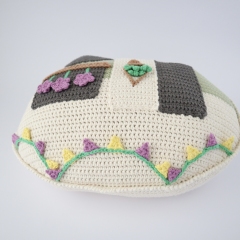 Caravan Trailer amigurumi by Smiley Crochet Things