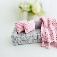 Couch  amigurumi pattern by Fluffy Tummy