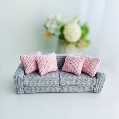 Couch  amigurumi by Fluffy Tummy