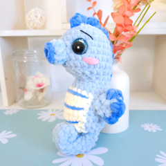 Low-Sew Seahorse  amigurumi pattern by Hugurumitoys