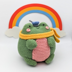 Captain Froggie & Baby Whale Shark amigurumi by schrahki