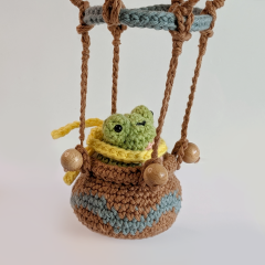 Whale Shark Balloon & Cpt. Froggie amigurumi pattern by schrahki