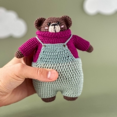 Barry the Gardener Bear amigurumi pattern by Pracownia Blask