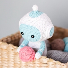 Baby Robot amigurumi pattern by Planet Piu