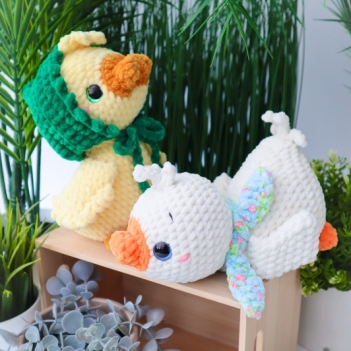 Buttercup & Daffodil, No Sew Ducks amigurumi pattern by Lex in Stitches