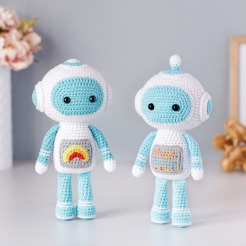 Baby Robot amigurumi pattern by Planet Piu