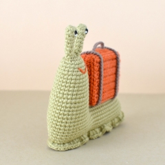 Gale the Traveller Snail amigurumi pattern by Elisas Crochet