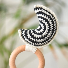 Crochet Sun, Moon and Star Baby Gym amigurumi by lilleliis