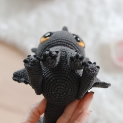 Toothless amigurumi pattern by Crocheniacs