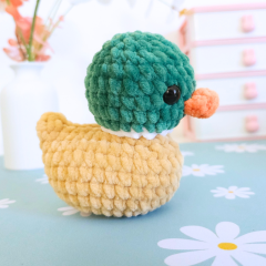 No Sew Rubber Duck amigurumi by Hugurumitoys