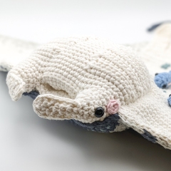 Kailua the Manta Ray amigurumi pattern by schrahki
