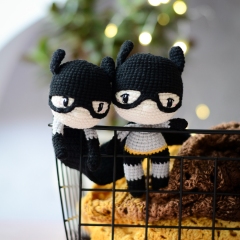Batman - crochet bookmark amigurumi pattern by unknown