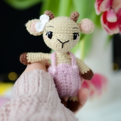 Bella the Goat amigurumi by Plączenitka